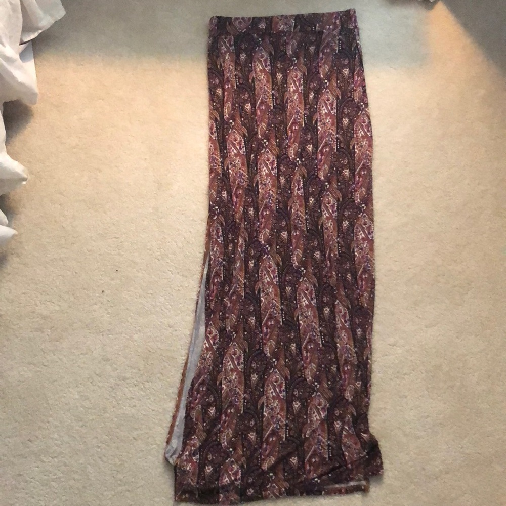 Long maxi skirt
